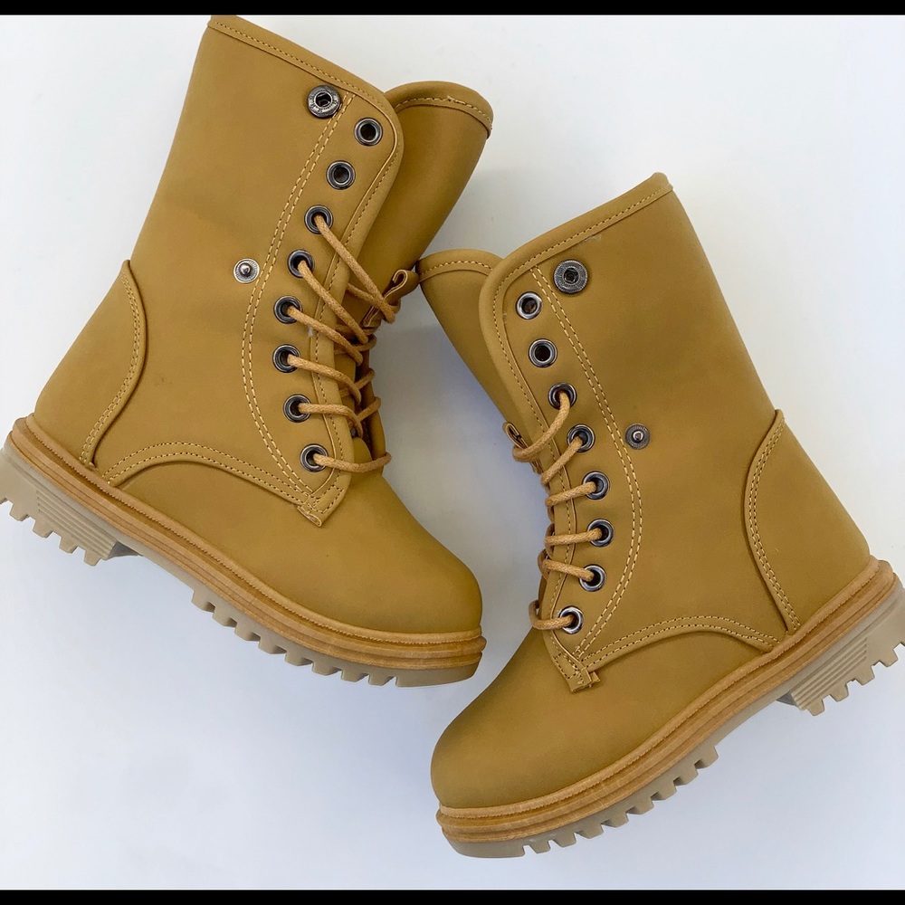 Timber boot tan kids